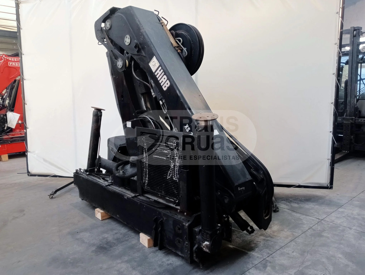 Grúa hidráulica HIAB 244EP-5 HIPRO - Grua para camião: foto 1 Grúa hidráulica HIAB 244EP-5 HIPRO - Grua para camião: foto 1