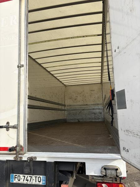 DAF LF 210 - Camião furgão: foto 2 DAF LF 210 - Camião furgão: foto 2