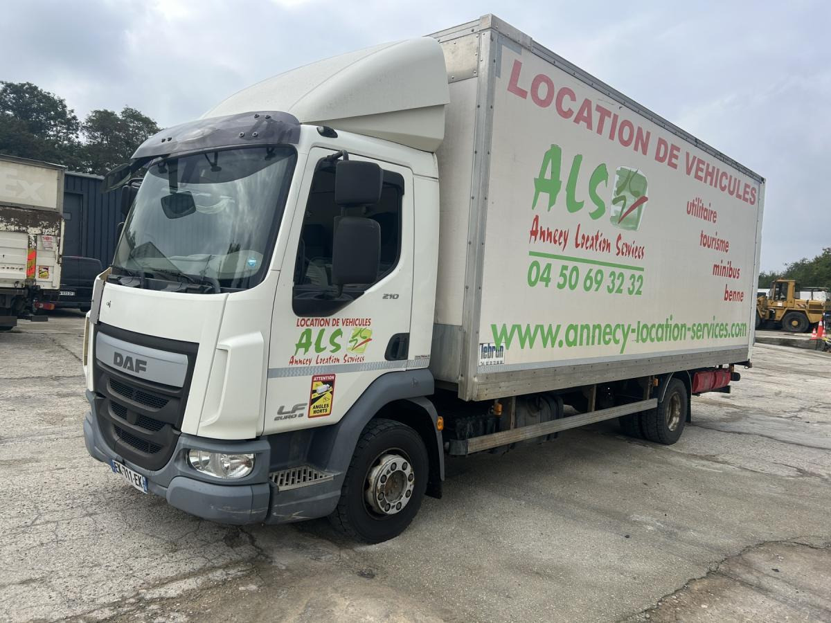 DAF LF 210 - Camião furgão: foto 2 DAF LF 210 - Camião furgão: foto 2