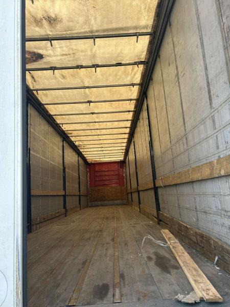Fruehauf - Semi-reboque de lona: foto 3 Fruehauf - Semi-reboque de lona: foto 3