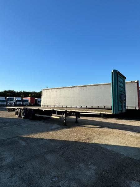 General Trailers - Semi-reboque plataforma/ Caixa aberta: foto 2 General Trailers - Semi-reboque plataforma/ Caixa aberta: foto 2