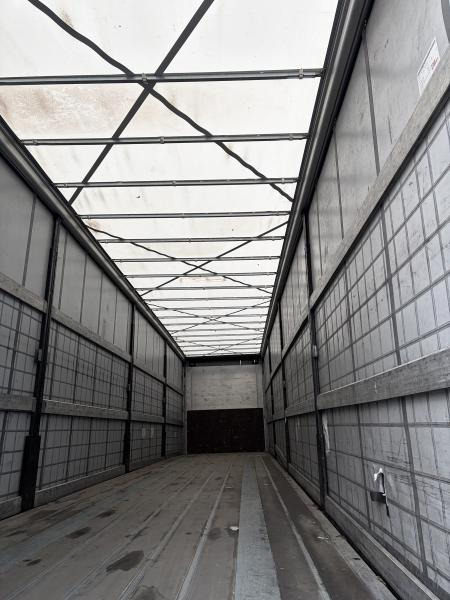 Kögel - Semi-reboque de lona: foto 4 Kögel - Semi-reboque de lona: foto 4