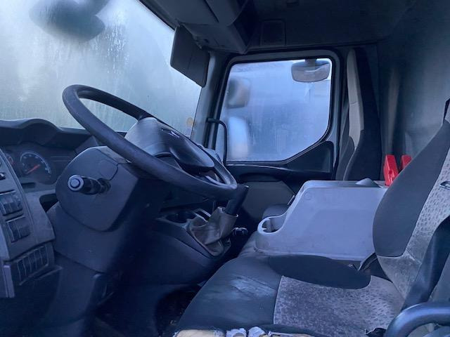 Renault Midlum 180 DXI - Camião furgão: foto 5 Renault Midlum 180 DXI - Camião furgão: foto 5