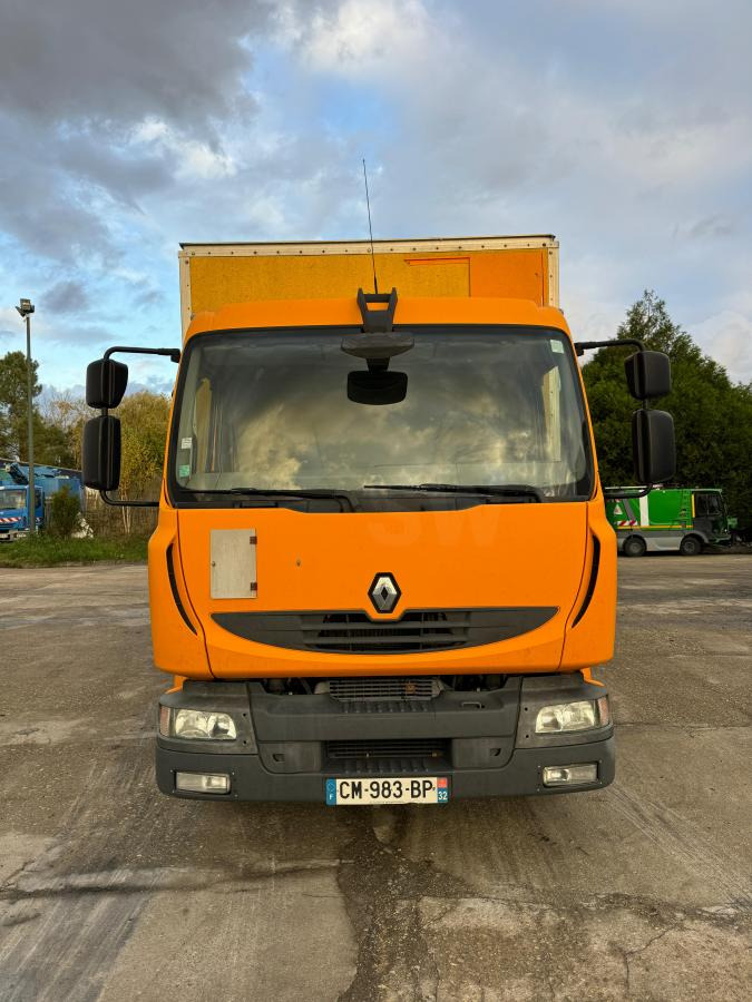 Renault Midlum 220 - Camião furgão: foto 3 Renault Midlum 220 - Camião furgão: foto 3