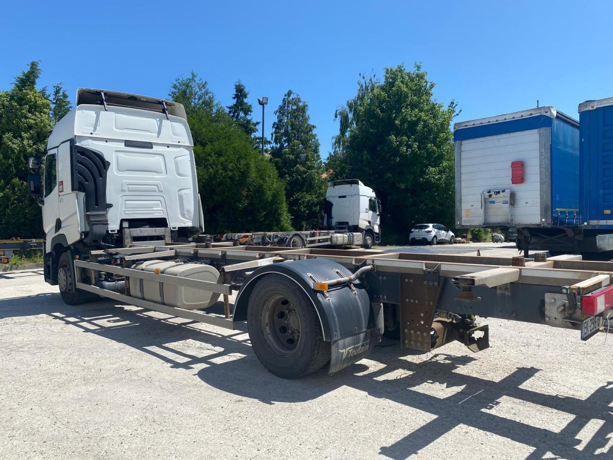 Renault T-Series 460 - Camião transportador de contêineres/ Caixa móvel: foto 5 Renault T-Series 460 - Camião transportador de contêineres/ Caixa móvel: foto 5