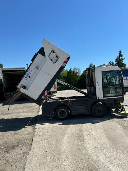 Schmidt Clingo 500 COMPACT 400 - Varredora urbana: foto 4 Schmidt Clingo 500 COMPACT 400 - Varredora urbana: foto 4