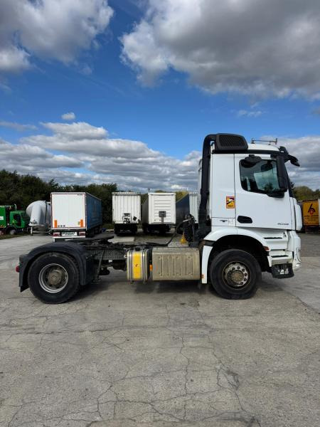 Mercedes Arocs 2045 - Tractor: foto 5 Mercedes Arocs 2045 - Tractor: foto 5