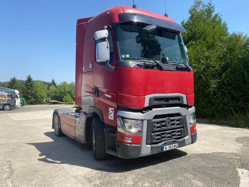 Renault Gamme T 520 - Tractor: foto 1 Renault Gamme T 520 - Tractor: foto 1