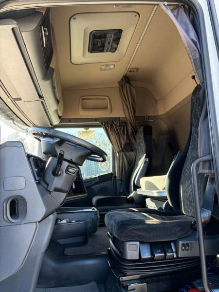 Scania R 490 - Tractor: foto 4 Scania R 490 - Tractor: foto 4
