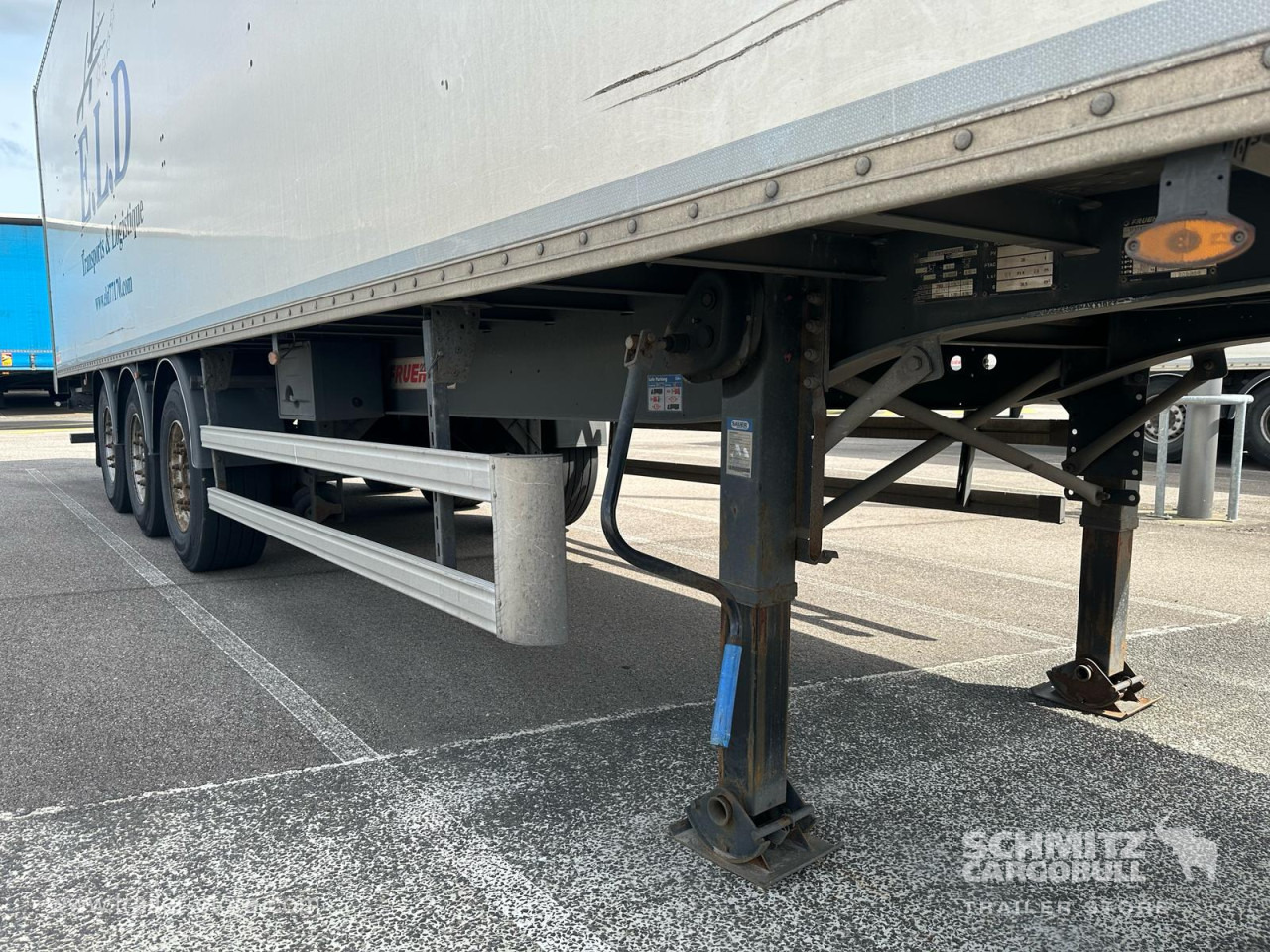 FRUEHAUF Dryfreight Standard Roller shutter door - Semi-reboque furgão: foto 2 FRUEHAUF Dryfreight Standard Roller shutter door - Semi-reboque furgão: foto 2