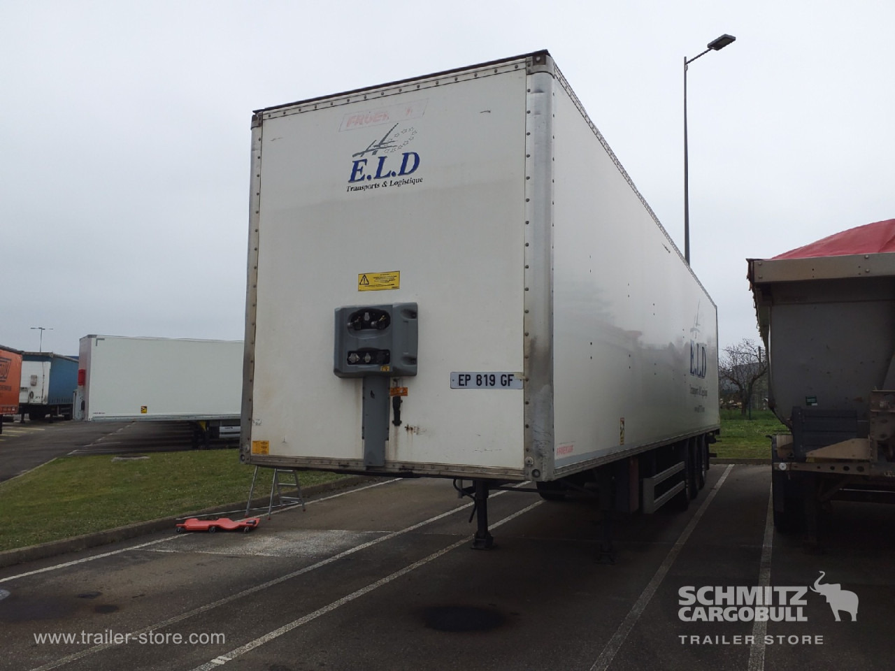 FRUEHAUF Dryfreight Standard Roller shutter door - Semi-reboque furgão: foto 4 FRUEHAUF Dryfreight Standard Roller shutter door - Semi-reboque furgão: foto 4