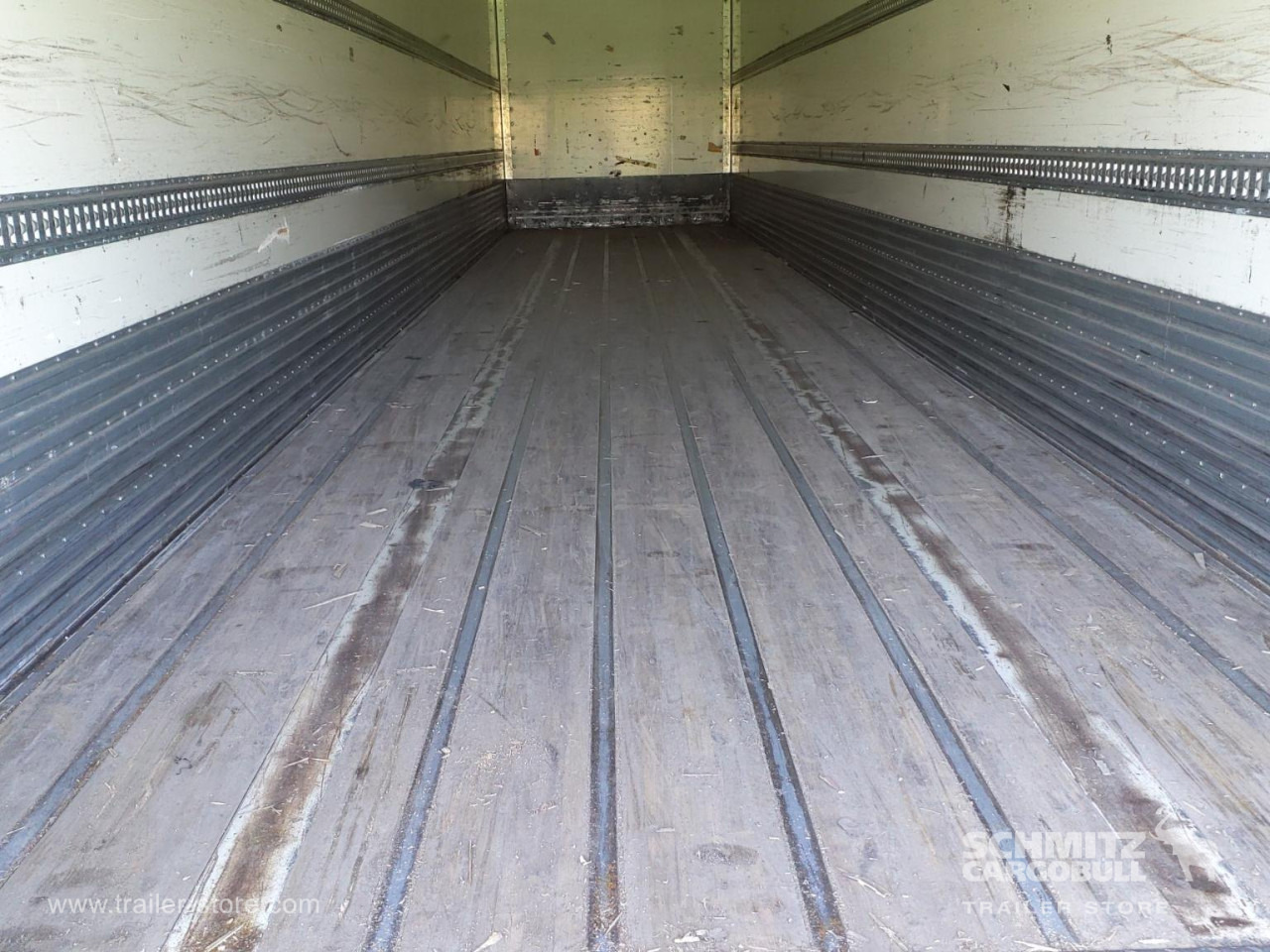 FRUEHAUF Dryfreight Standard Roller shutter door - Semi-reboque furgão: foto 3 FRUEHAUF Dryfreight Standard Roller shutter door - Semi-reboque furgão: foto 3