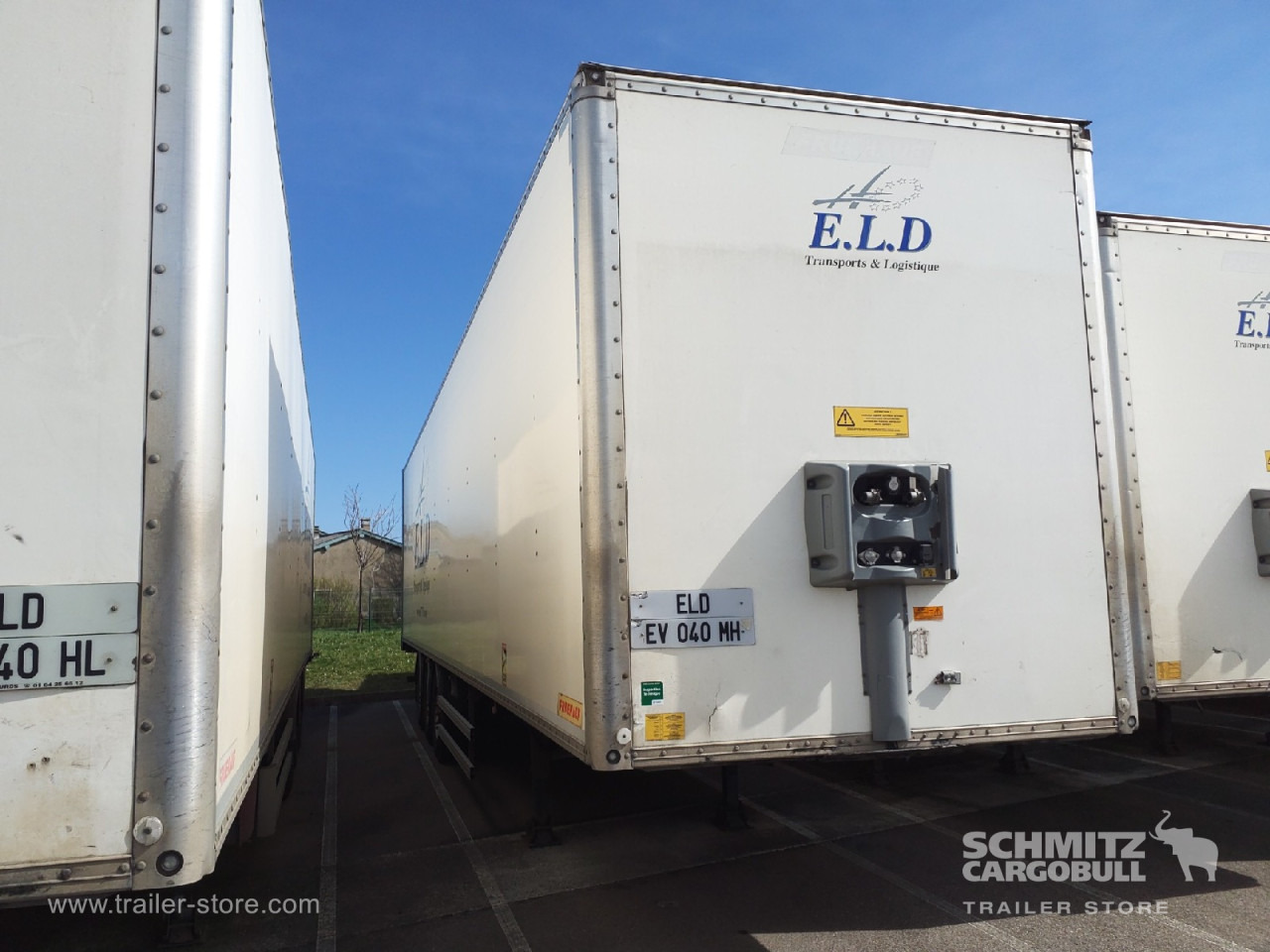FRUEHAUF Dryfreight Standard Roller shutter door - Semi-reboque furgão: foto 1 FRUEHAUF Dryfreight Standard Roller shutter door - Semi-reboque furgão: foto 1