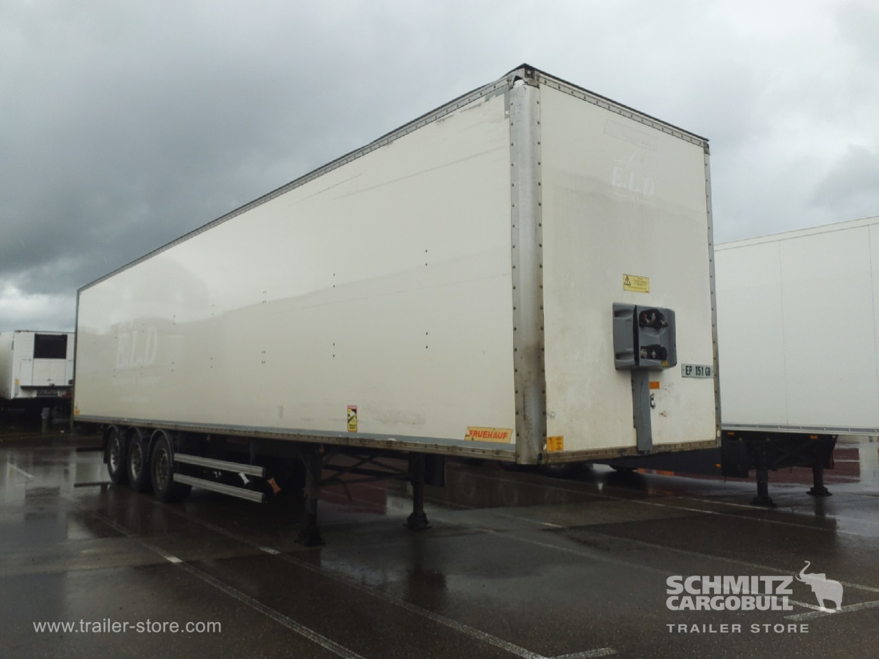 FRUEHAUF Dryfreight Standard Roller shutter door - Semi-reboque furgão: foto 1 FRUEHAUF Dryfreight Standard Roller shutter door - Semi-reboque furgão: foto 1