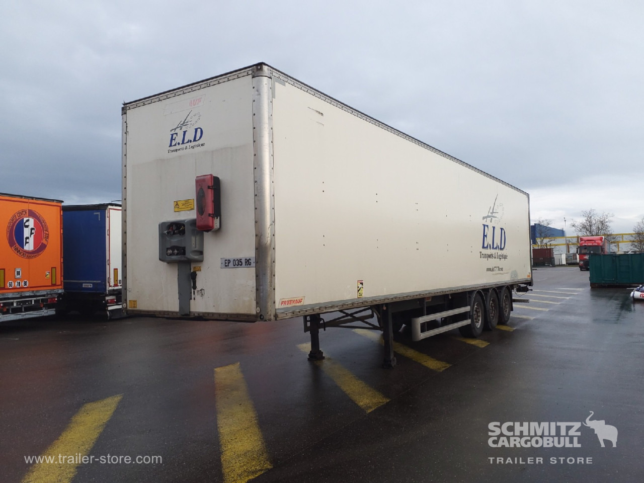 FRUEHAUF Dryfreight Standard Roller shutter door - Semi-reboque furgão: foto 4 FRUEHAUF Dryfreight Standard Roller shutter door - Semi-reboque furgão: foto 4