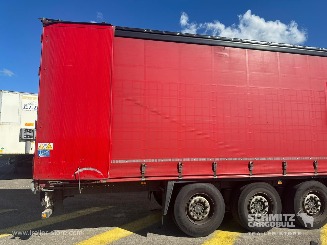 SCHMITZ Curtainsider Standard - Semi-reboque de lona: foto 5 SCHMITZ Curtainsider Standard - Semi-reboque de lona: foto 5