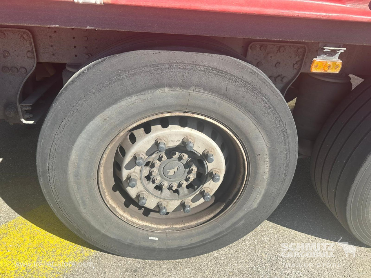 SCHMITZ Curtainsider Standard - Semi-reboque de lona: foto 4 SCHMITZ Curtainsider Standard - Semi-reboque de lona: foto 4