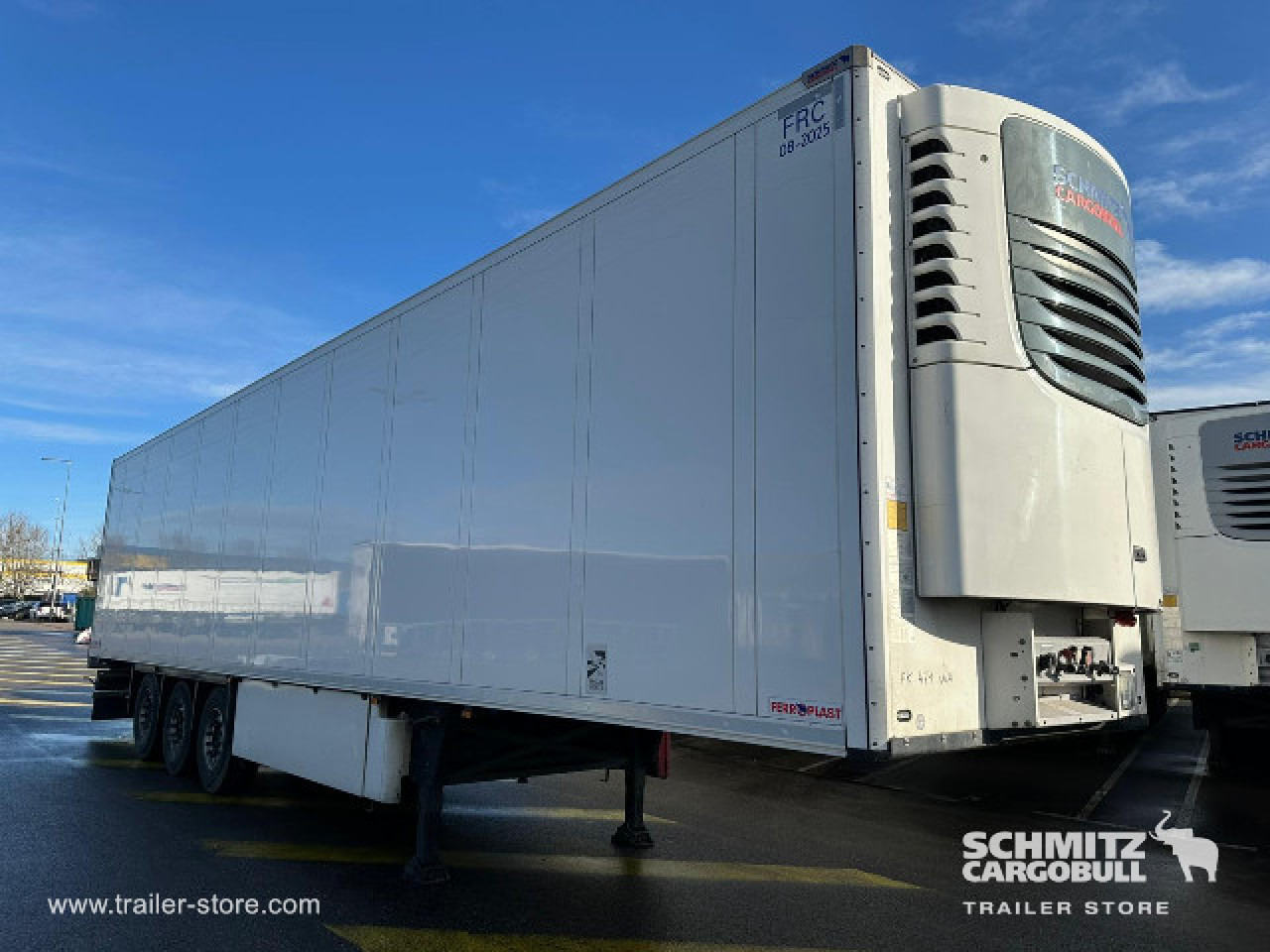 SCHMITZ Reefer Standard - Semi-reboque isotérmico: foto 1 SCHMITZ Reefer Standard - Semi-reboque isotérmico: foto 1