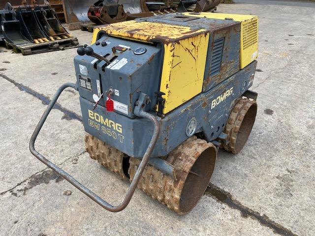 Bomag BW 850 T - Compactador pequeno de asfalto: foto 3 Bomag BW 850 T - Compactador pequeno de asfalto: foto 3
