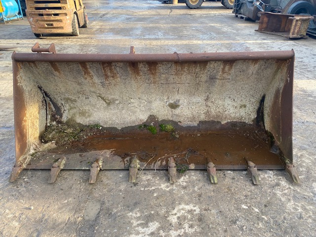 Case 580  - Balde para carregadeiras: foto 5 Case 580  - Balde para carregadeiras: foto 5