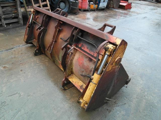 Case 580  - Balde para carregadeiras: foto 3 Case 580  - Balde para carregadeiras: foto 3