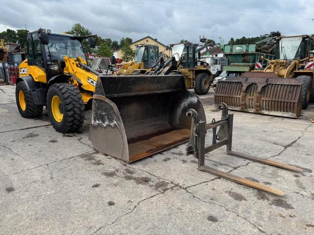 JCB TM 320 S T4F - Empilhador telescópico: foto 2 JCB TM 320 S T4F - Empilhador telescópico: foto 2