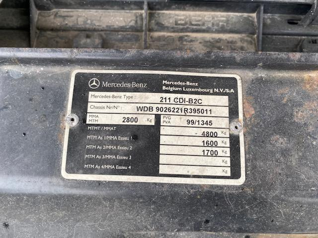 Carrinha de caixa aberta, Carrinha cabine dupla Mercedes 211 CDI B2C: foto 14