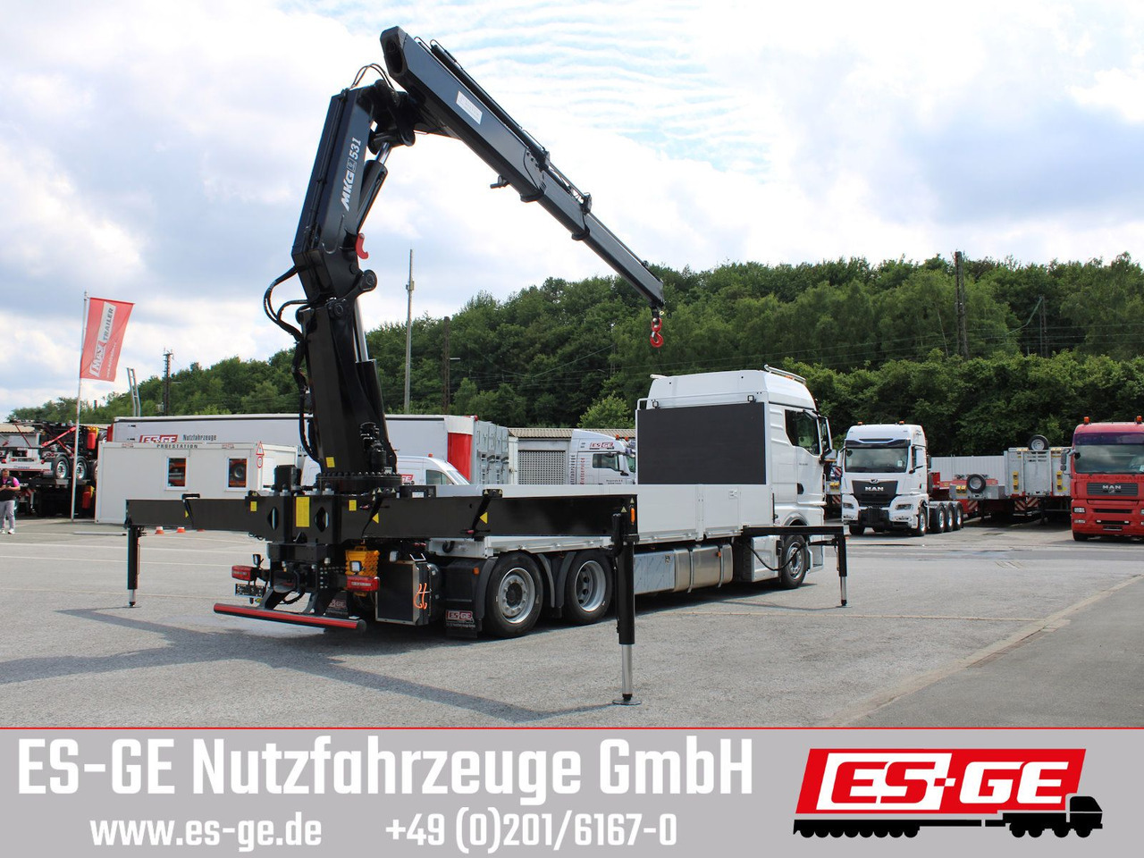 MAN TGX 26.480 6x2-4 LL CH mit MKG HLK531 a5 - Camião de caixa aberta/ Plataforma, Camião grua: foto 4 MAN TGX 26.480 6x2-4 LL CH mit MKG HLK531 a5 - Camião de caixa aberta/ Plataforma, Camião grua: foto 4