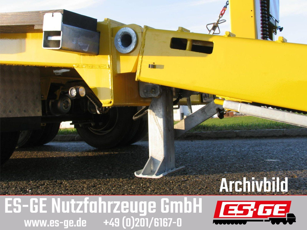 Schwarzmüller Tieflader mit gekröpftem Plateau - Reboque baixa: foto 5 Schwarzmüller Tieflader mit gekröpftem Plateau - Reboque baixa: foto 5