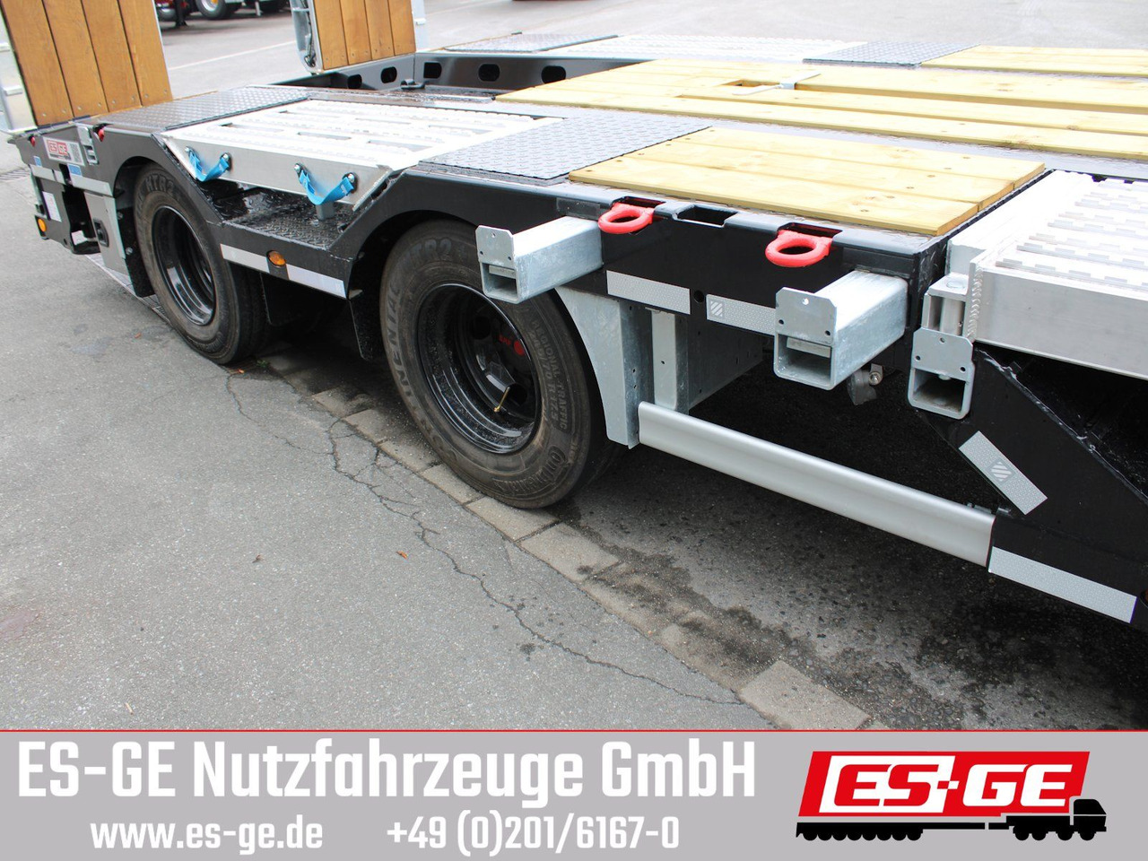 Schwarzmüller Tieflader mit gekröpftem Plateau - Reboque baixa: foto 4 Schwarzmüller Tieflader mit gekröpftem Plateau - Reboque baixa: foto 4