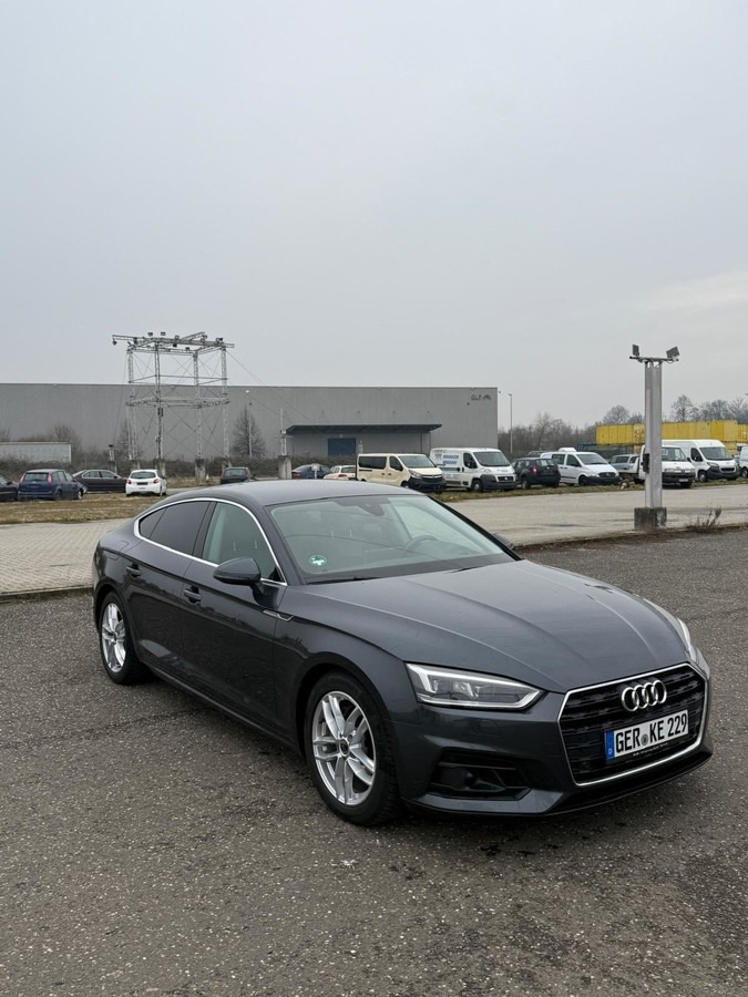 AUDI A5 Sportback 2.0 TDI Schräghecklimousine - Automóvel: foto 2 AUDI A5 Sportback 2.0 TDI Schräghecklimousine - Automóvel: foto 2