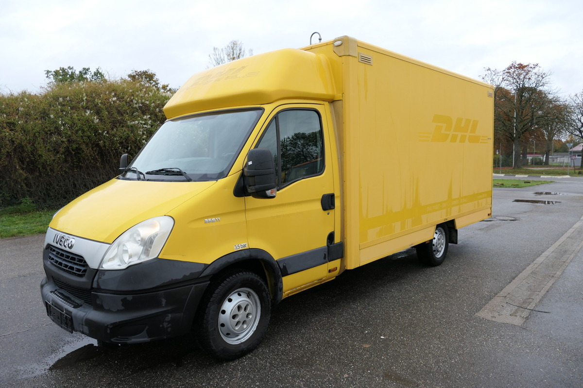 IVECO Daily 35 S11 C30C AUTOMATIK KAMERA MAXI KAMERA R - Carrinha de contentor: foto 1 IVECO Daily 35 S11 C30C AUTOMATIK KAMERA MAXI KAMERA R - Carrinha de contentor: foto 1