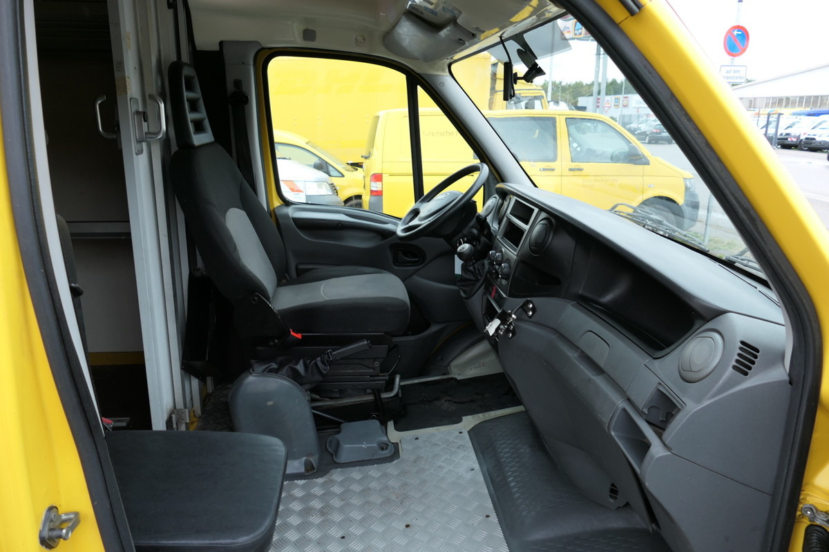 IVECO Daily 35 S11 C30C AUTOMATIK KAMERA MAXI KAMERA R - Carrinha de contentor: foto 5 IVECO Daily 35 S11 C30C AUTOMATIK KAMERA MAXI KAMERA R - Carrinha de contentor: foto 5