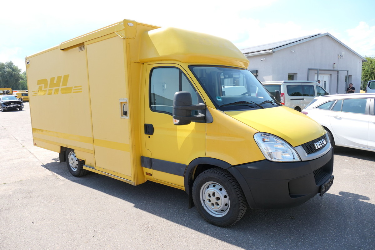 IVECO Daily 35 S11 C30C AUTOMATIK KAMERA MAXI Regale D - Carrinha de contentor: foto 1 IVECO Daily 35 S11 C30C AUTOMATIK KAMERA MAXI Regale D - Carrinha de contentor: foto 1