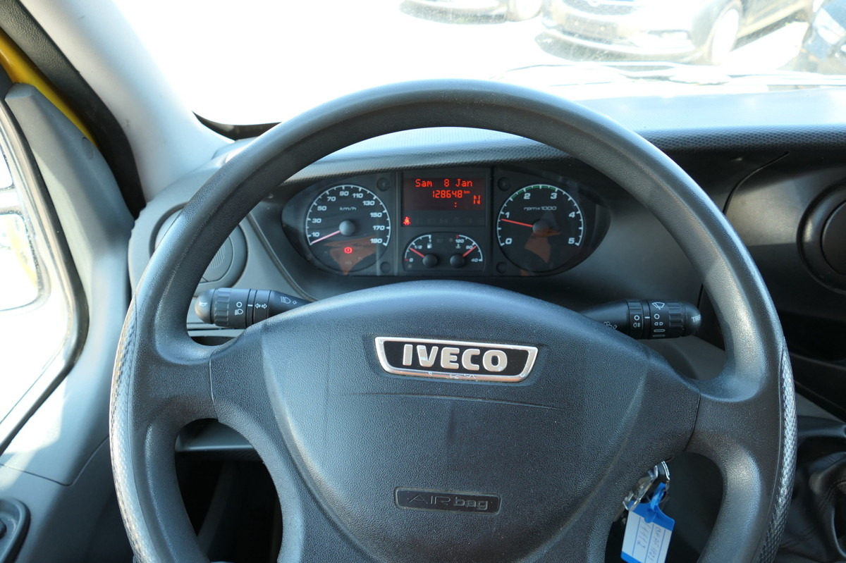 Carrinha de contentor IVECO Daily 35 S11 C30C AUTOMATIK KAMERA MAXI Regale L: foto 9 Carrinha de contentor IVECO Daily 35 S11 C30C AUTOMATIK KAMERA MAXI Regale L: foto 9
