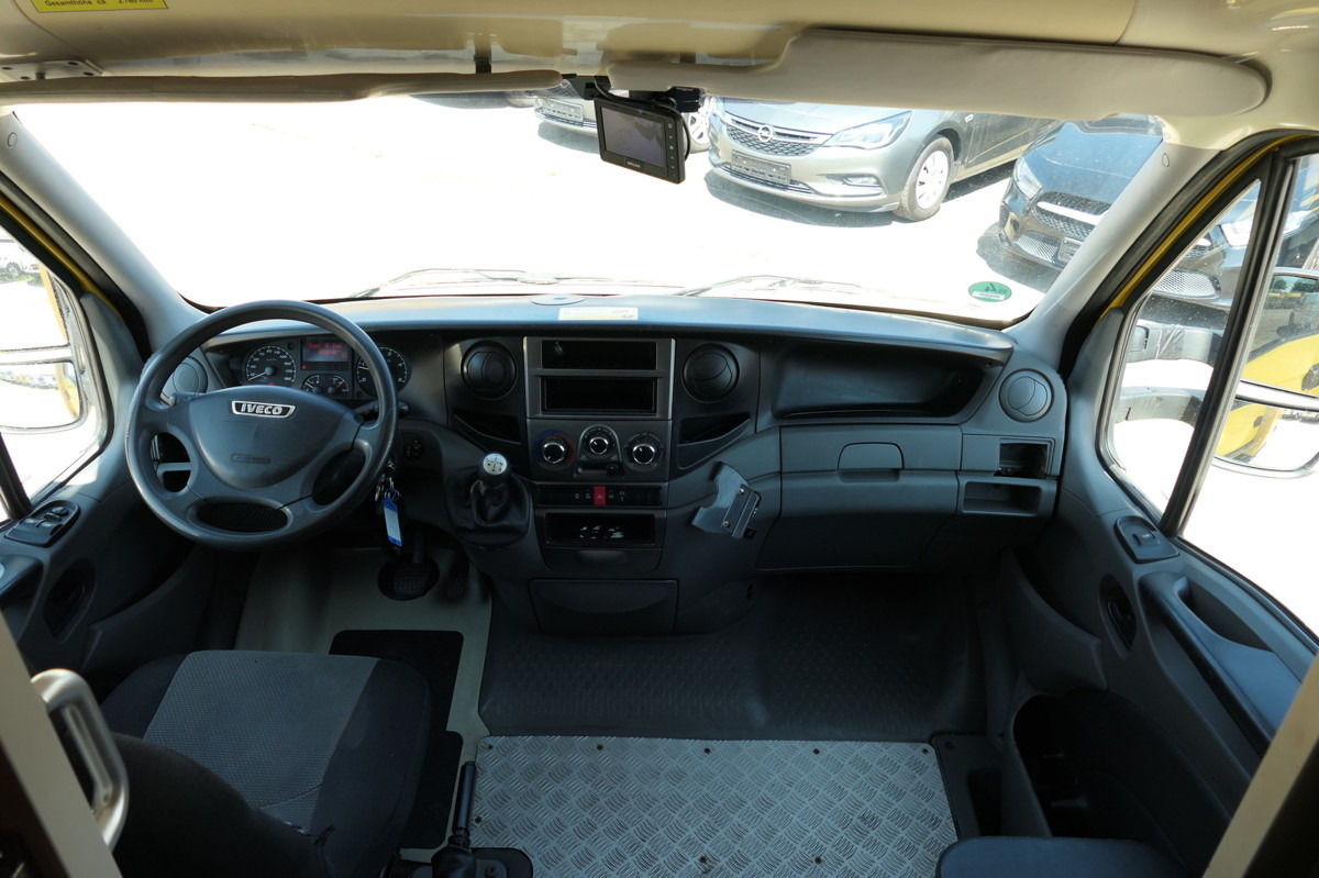 IVECO Daily 35 S11 C30C AUTOMATIK KAMERA MAXI Regale L - Carrinha de contentor: foto 4 IVECO Daily 35 S11 C30C AUTOMATIK KAMERA MAXI Regale L - Carrinha de contentor: foto 4