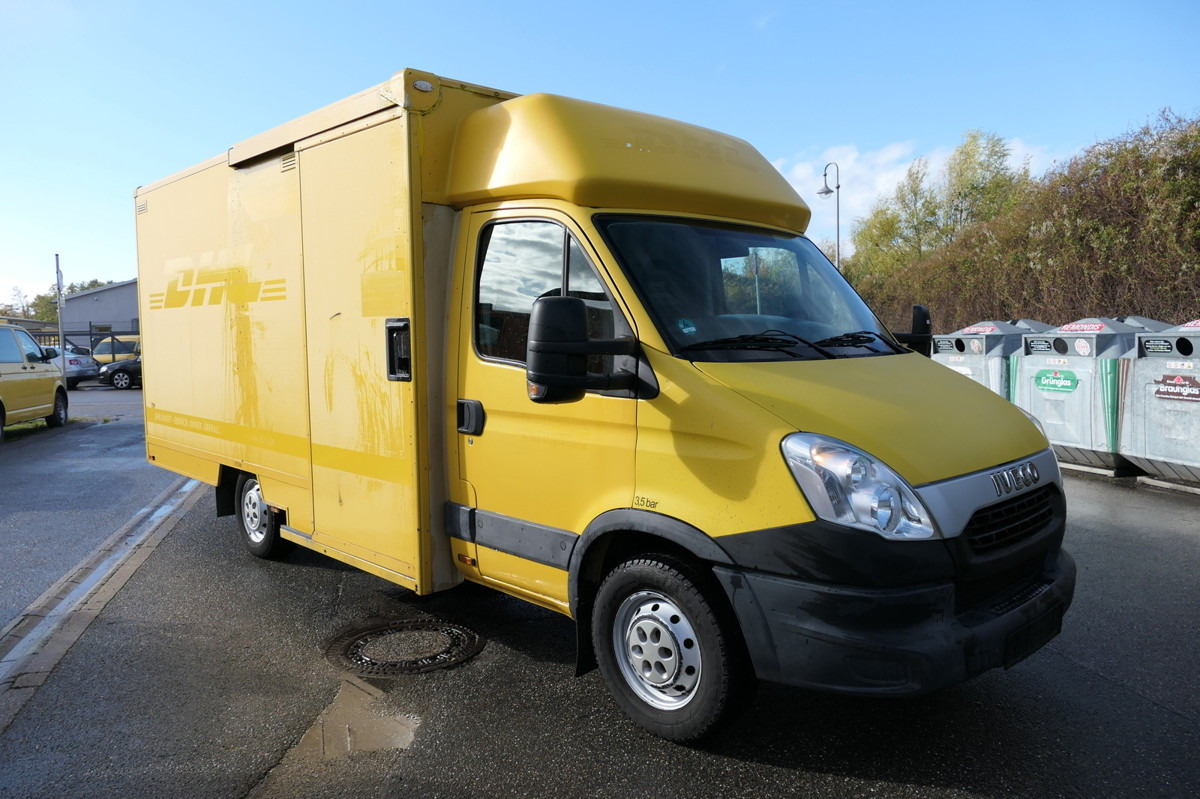 IVECO Daily 35 S11 C30C AUTOMATIK KAMERA Regale LUFT D - Carrinha de contentor: foto 2 IVECO Daily 35 S11 C30C AUTOMATIK KAMERA Regale LUFT D - Carrinha de contentor: foto 2
