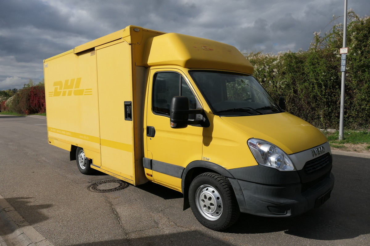 IVECO Daily 35 S11 C30C AUTOMATIK KAMERA Regale LUFT D - Carrinha de contentor: foto 2 IVECO Daily 35 S11 C30C AUTOMATIK KAMERA Regale LUFT D - Carrinha de contentor: foto 2