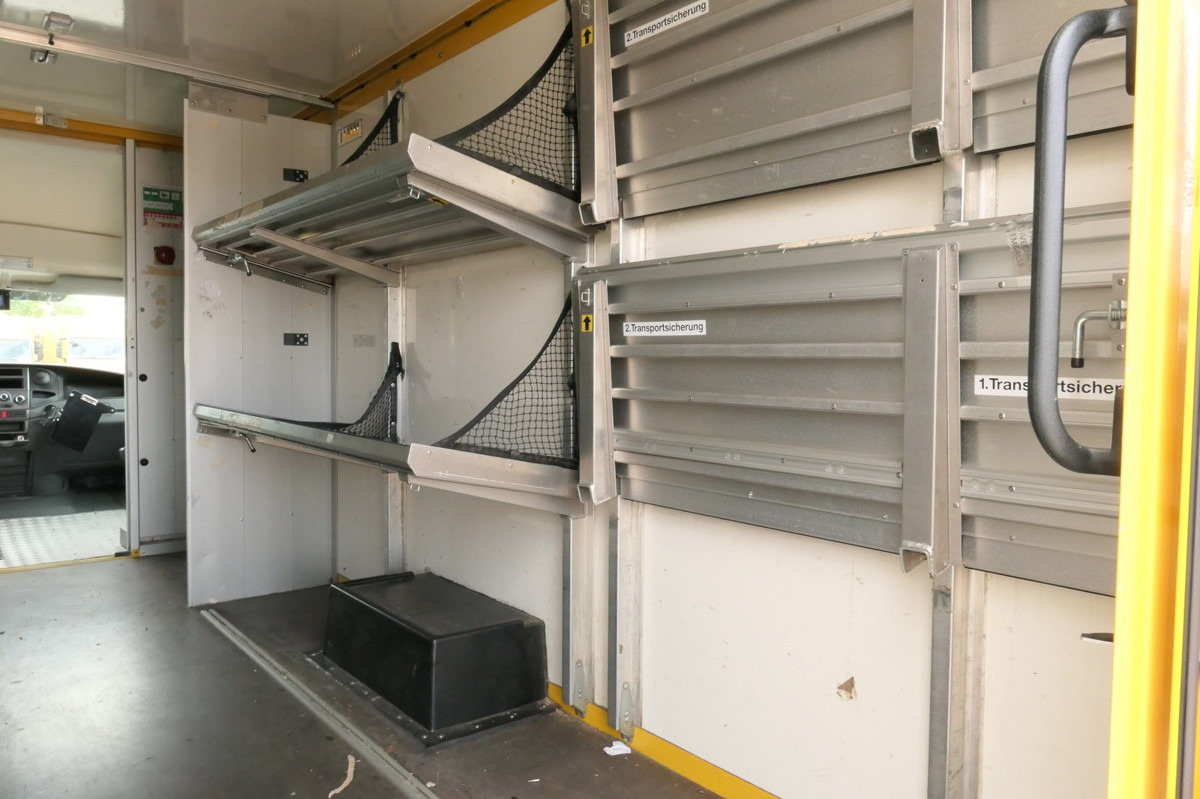 Carrinha de contentor IVECO Daily 35 S11 C30C AUTOMATIK KAMERA Regale LUFT D: foto 8 Carrinha de contentor IVECO Daily 35 S11 C30C AUTOMATIK KAMERA Regale LUFT D: foto 8