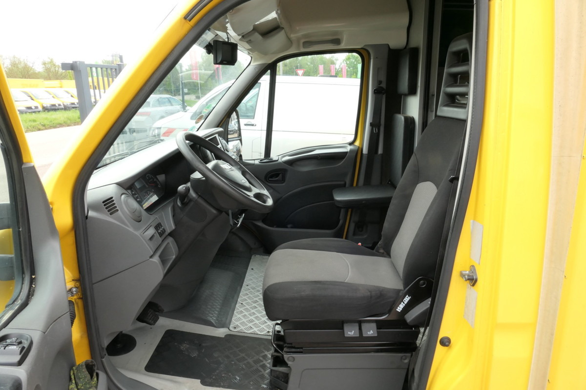 Carrinha de contentor IVECO Daily 35 S11 C30C AUTOMATIK KAMERA Regale LUFT D: foto 9 Carrinha de contentor IVECO Daily 35 S11 C30C AUTOMATIK KAMERA Regale LUFT D: foto 9