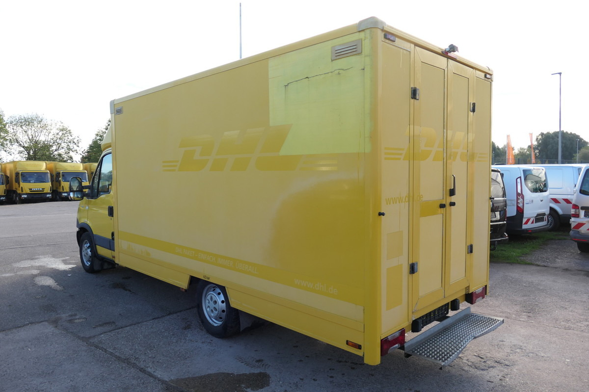 IVECO Daily 35 S11 C30C AUTOMATIK KAMERA Regale LUFT D - Carrinha de contentor: foto 4 IVECO Daily 35 S11 C30C AUTOMATIK KAMERA Regale LUFT D - Carrinha de contentor: foto 4