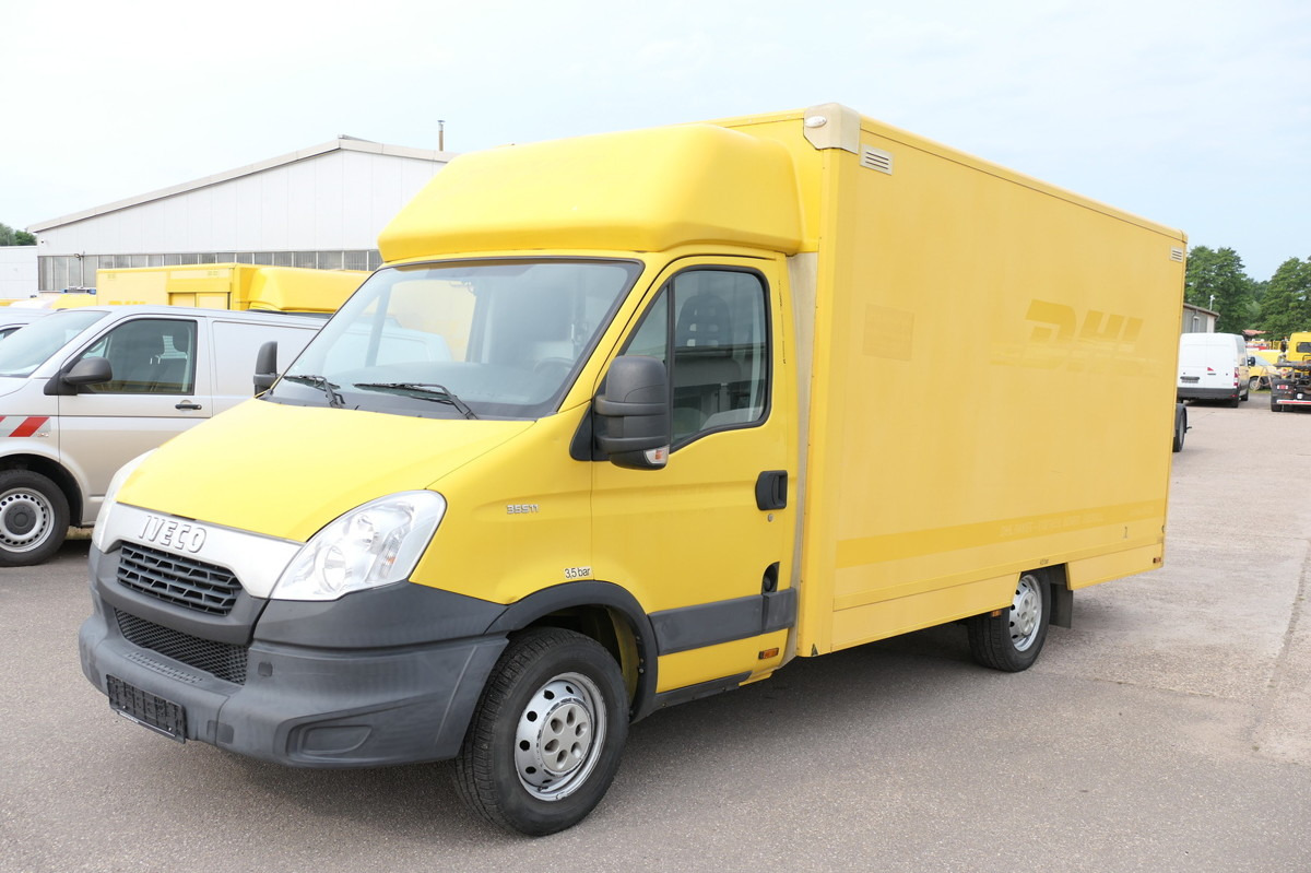 IVECO Daily 35 S11 C30C AUTOMATIK KAMERA Regale LUFT D - Carrinha de contentor: foto 1 IVECO Daily 35 S11 C30C AUTOMATIK KAMERA Regale LUFT D - Carrinha de contentor: foto 1