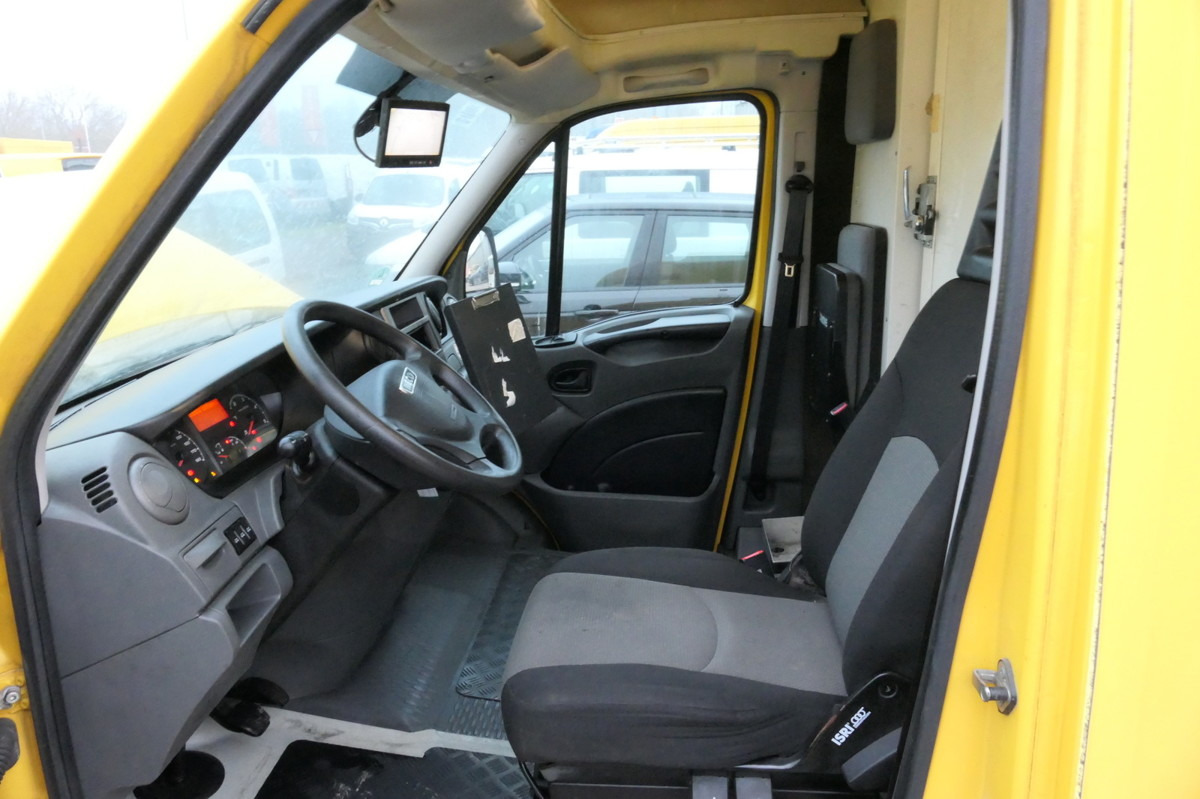 Carrinha de contentor IVECO Daily 35 S11 C30C AUTOMATIK KAMERA Regale LUFT D: foto 5
