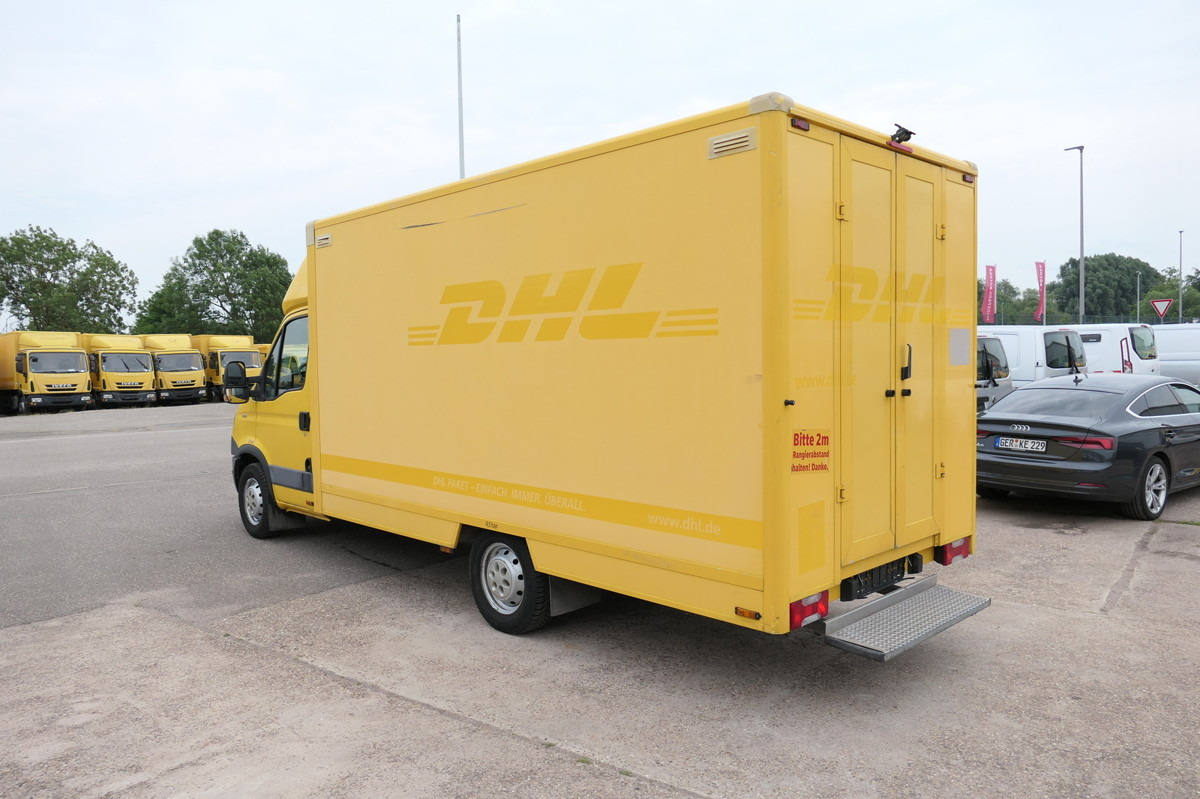 IVECO Daily 35 S11 C30C AUTOMATIK KAMERA Regale LUFT D - Carrinha de contentor: foto 4 IVECO Daily 35 S11 C30C AUTOMATIK KAMERA Regale LUFT D - Carrinha de contentor: foto 4