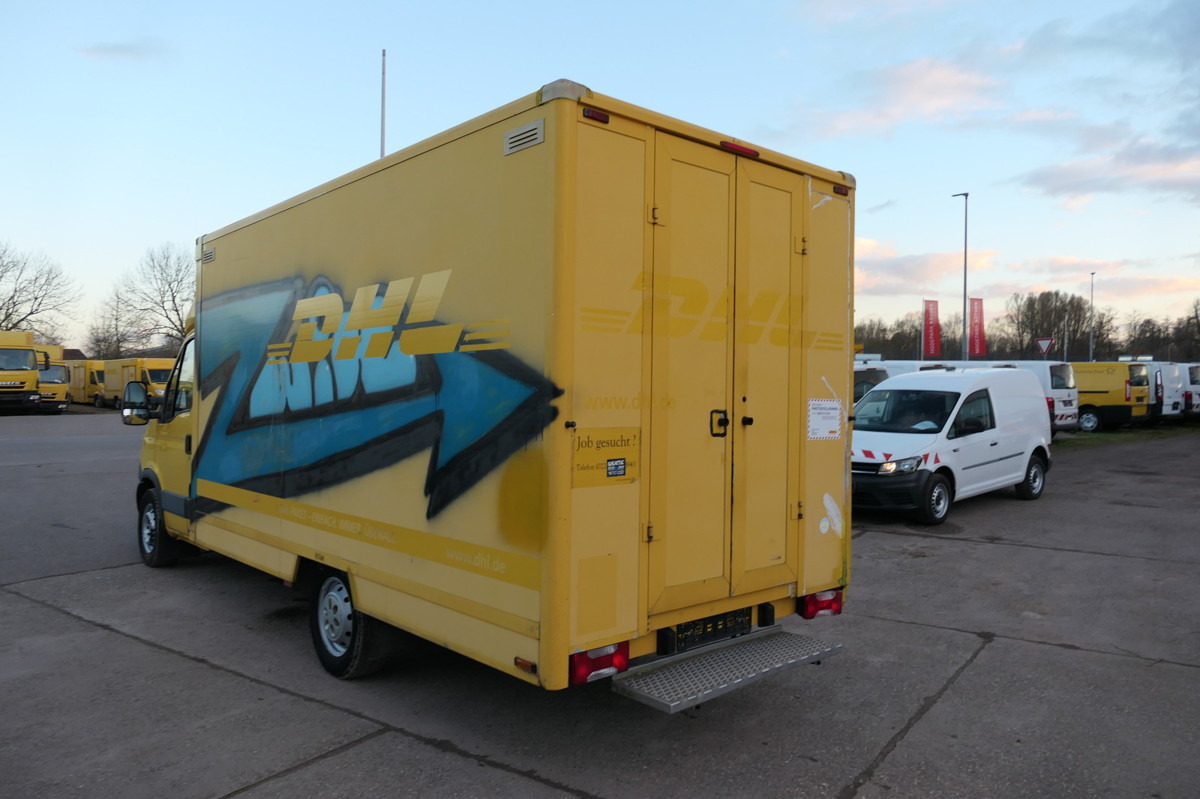 IVECO Daily 35 S11 C30C AUTOMATIK KAMERA Regale LUFT D - Carrinha de contentor: foto 4 IVECO Daily 35 S11 C30C AUTOMATIK KAMERA Regale LUFT D - Carrinha de contentor: foto 4