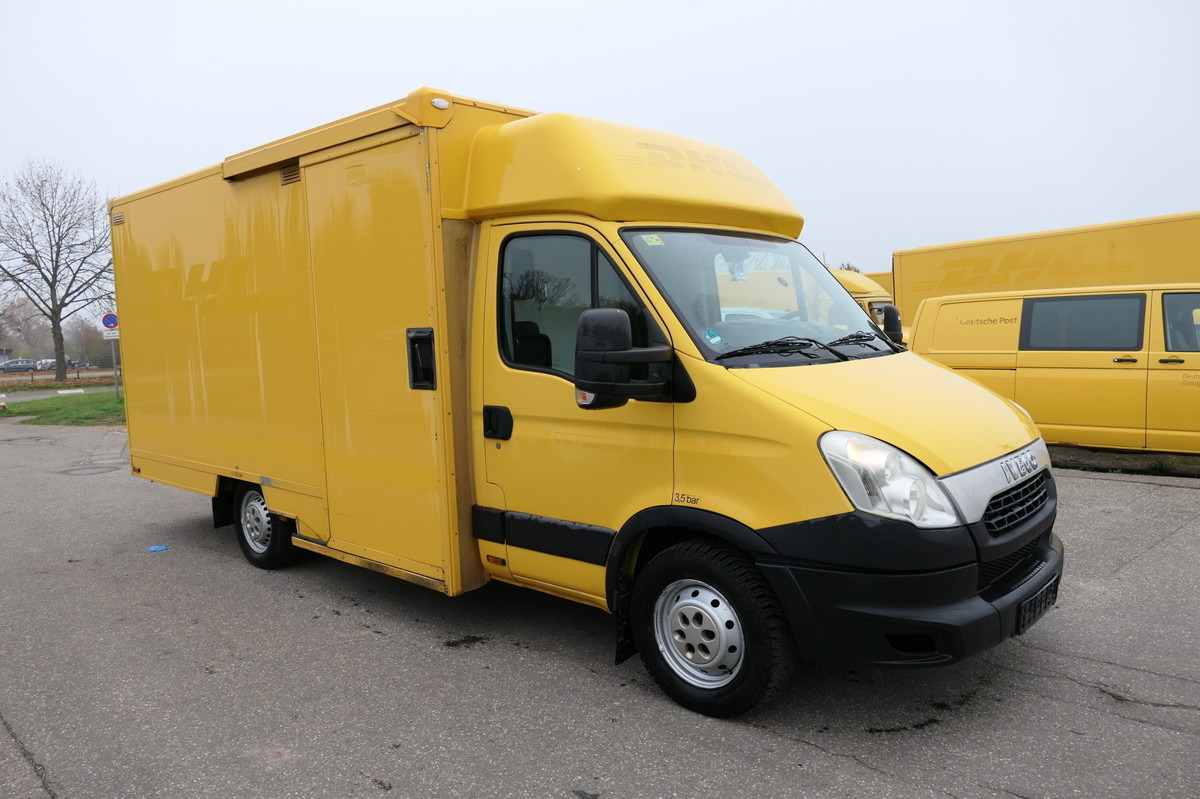 IVECO Daily 35 S11 C30C AUTOMATIK KAMERA Regale LUFT D - Carrinha de contentor: foto 2 IVECO Daily 35 S11 C30C AUTOMATIK KAMERA Regale LUFT D - Carrinha de contentor: foto 2