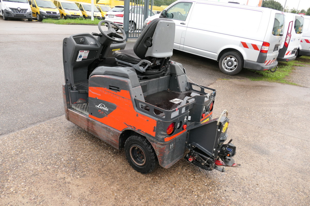 LINDE P 60 Z Schlepper Batterie 25/2017 - Trator elétrics: foto 4 LINDE P 60 Z Schlepper Batterie 25/2017 - Trator elétrics: foto 4