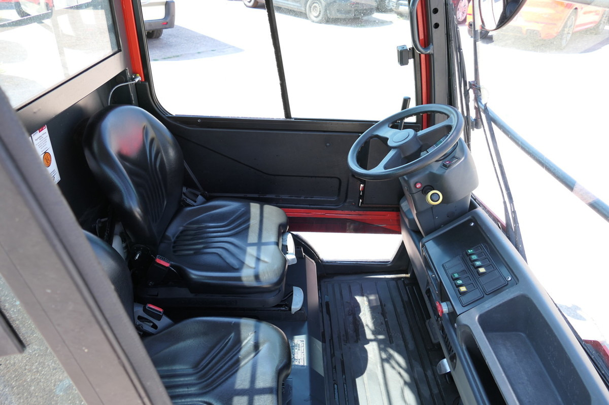 LINDE P250 Schlepper AHK Batterie 24/2021 Schiebetüren - Trator elétrics: foto 5 LINDE P250 Schlepper AHK Batterie 24/2021 Schiebetüren - Trator elétrics: foto 5