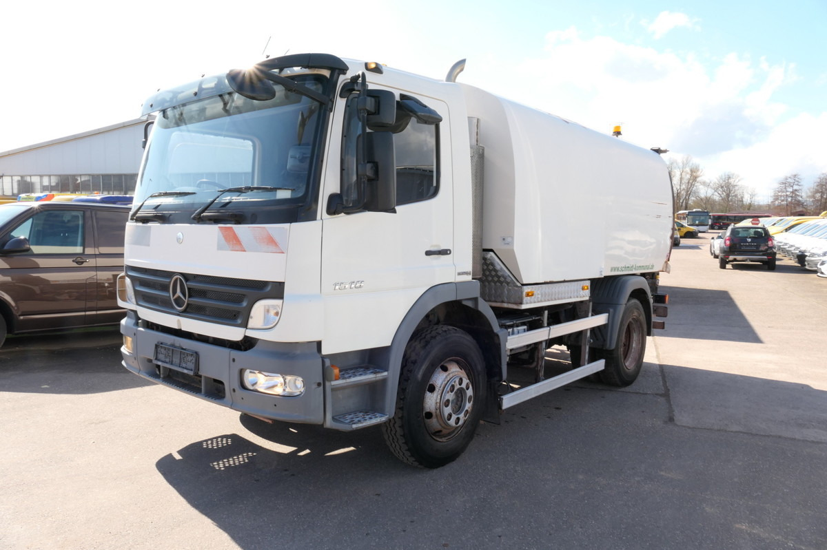 MERCEDES-BENZ Atego 1518 LKO 4x2 - Varredora urbana: foto 2 MERCEDES-BENZ Atego 1518 LKO 4x2 - Varredora urbana: foto 2