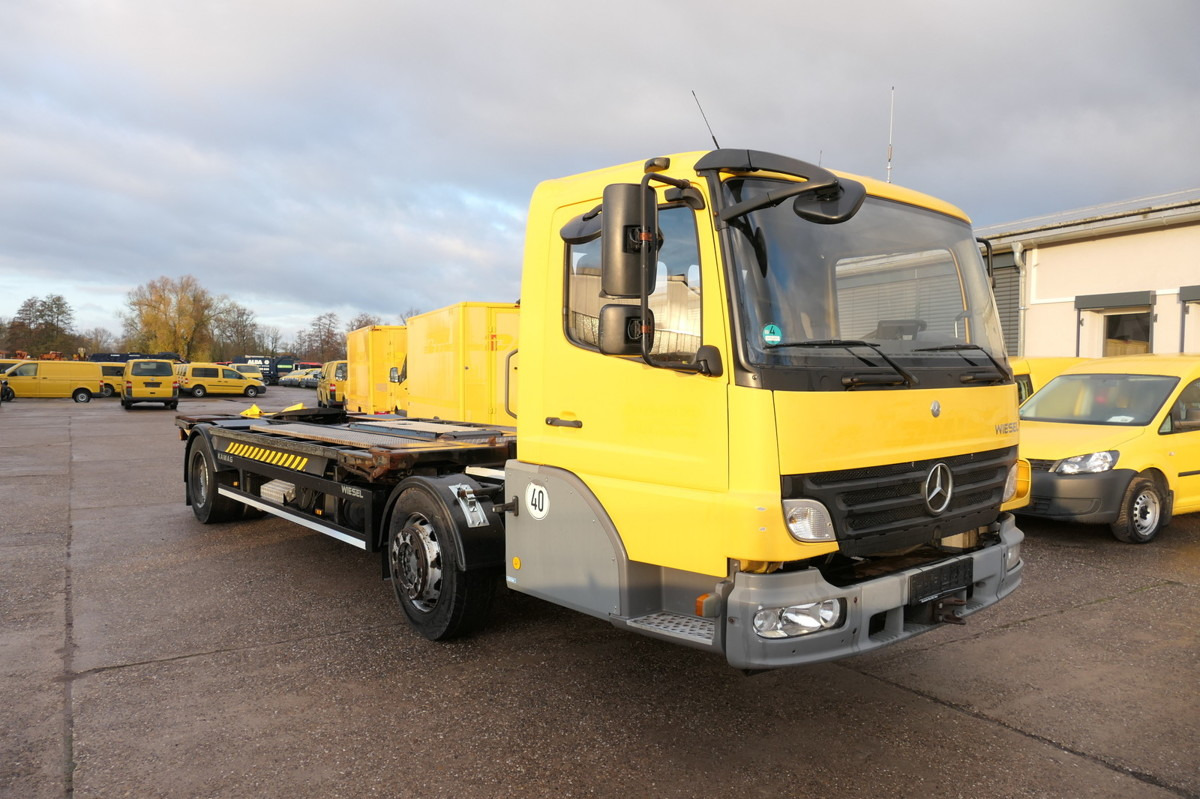 MERCEDES-BENZ KAMAG WBH 25 Wiesel Terberg Umsetzfahrz. Sattelk - Camião transportador de contêineres/ Caixa móvel: foto 3 MERCEDES-BENZ KAMAG WBH 25 Wiesel Terberg Umsetzfahrz. Sattelk - Camião transportador de contêineres/ Caixa móvel: foto 3